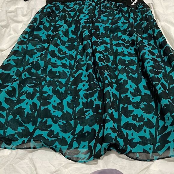 NWT- Essentials by A.B.S. - 10 - Picture 5 of 10